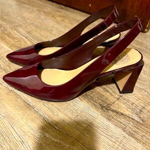 VINCE CAMUTO Hamden Slingback Heels Wine US 6